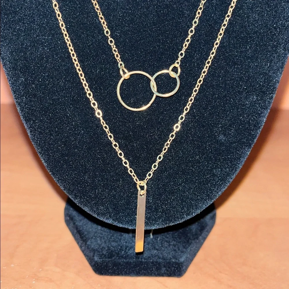 Elegant Double Necklace - Picture 2 of 3